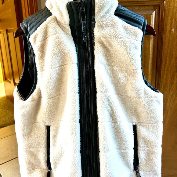 NWT Rebecca Minkoff leather sherpa vest Size L Retails $268 - Picture 3 of 6